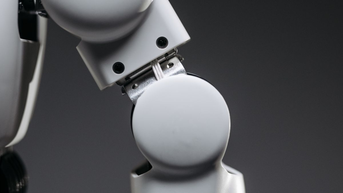 産業用ロボットアームのクローズアップ